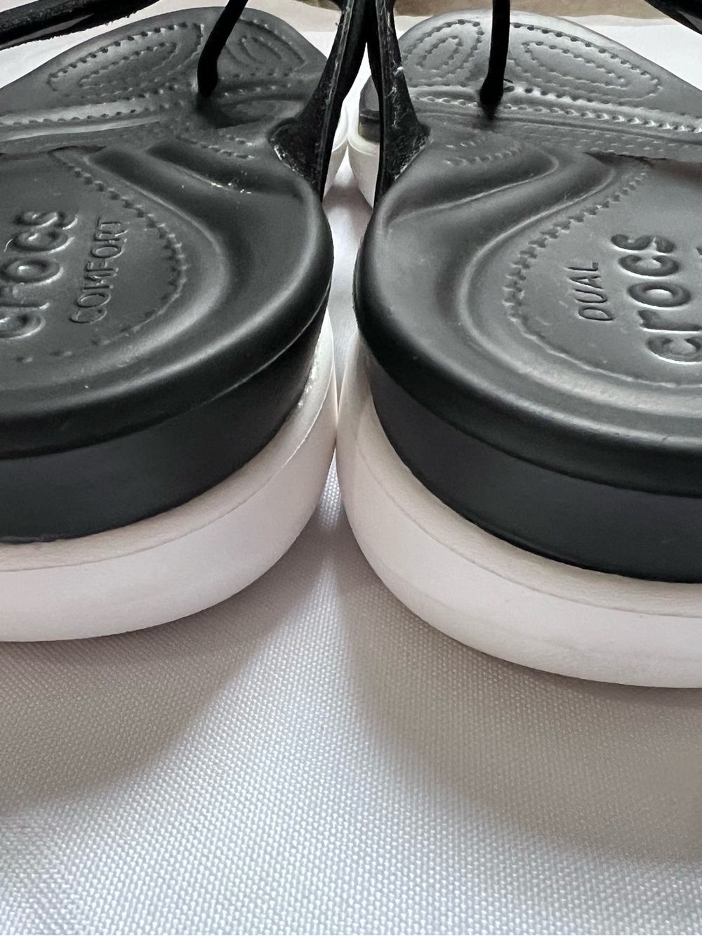 Crocs Black Dual Comfort Flip Flop Sandals – Like New - Picture 8 of 9